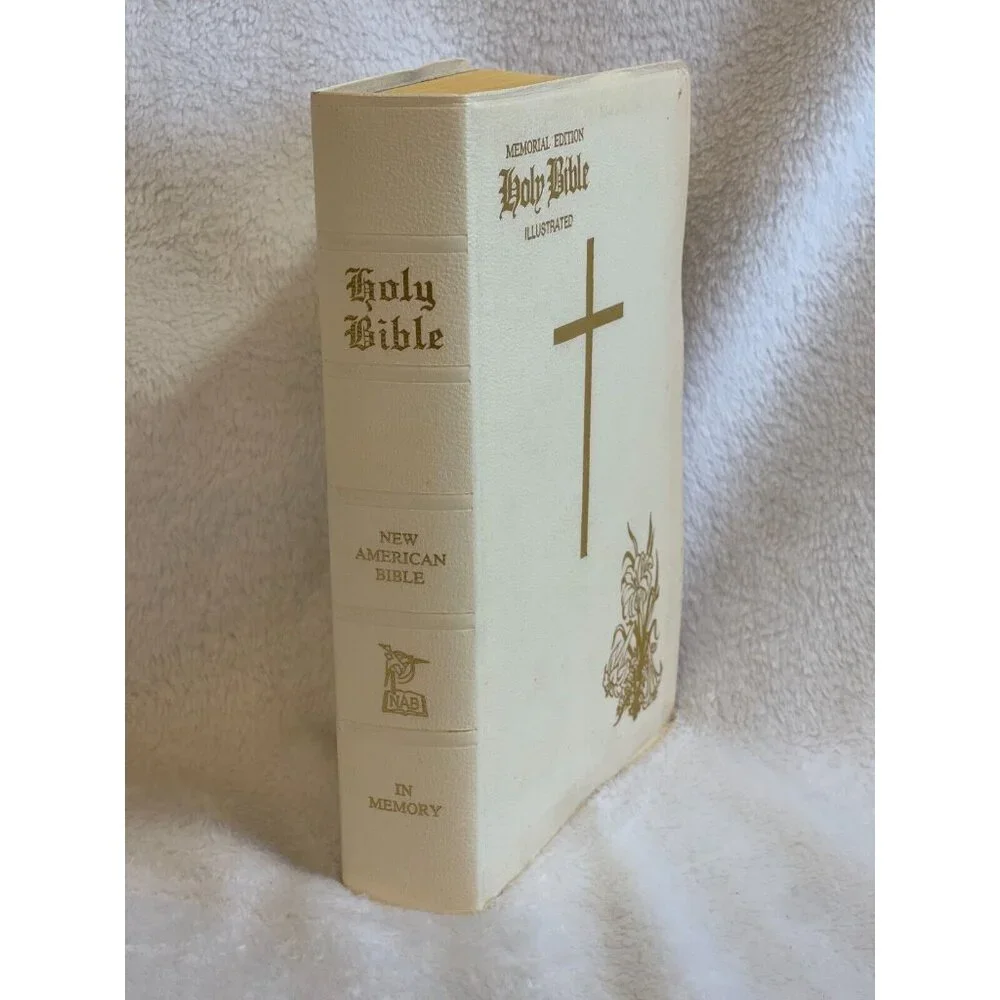 The New American Bible The Holy Bible Memorial‎ Edition Illustrated White Gold